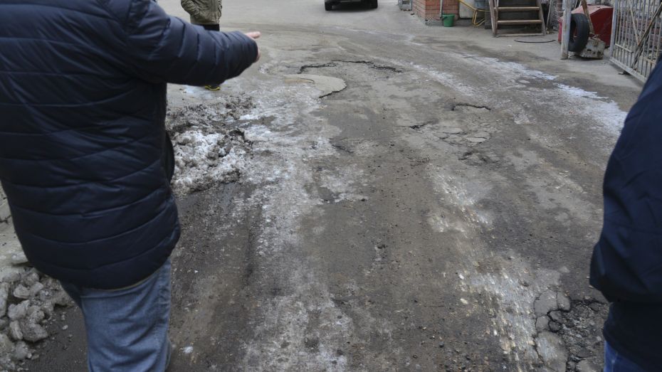 Воронежцы чаще всего жалуются на ЖКХ, транспорт и дороги
