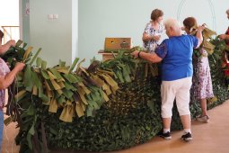 ДОМ неравнодушных сердец. Подгоренские мастерицы изготовили более 100 масксетей