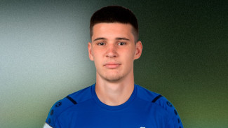 Воронежский «Факел» арендовал 21-летнего защитника и продлил контракты с 3 игроками