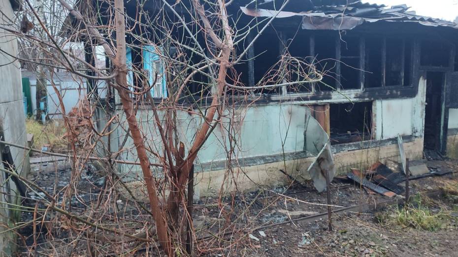 В Нововоронеже мужчина по заданию «кураторов» поджег дом