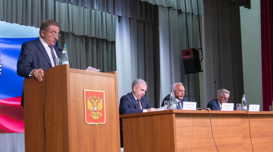 Сенатор Сергей Лукин и представители правительства Воронежской области посетили Аннинский район