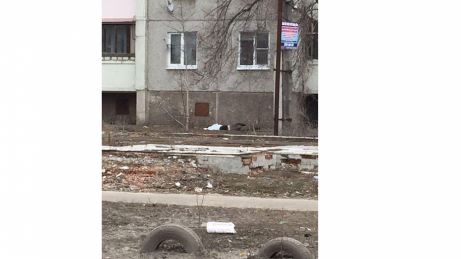 В Воронеже 76-летний мужчина погиб после падения с 9 этажа 