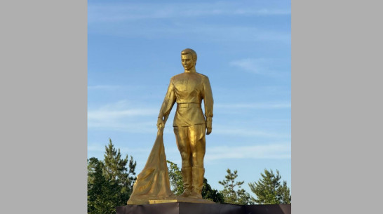 В слободе Сагуны заменили скульптуру на памятнике воинам-освободителям