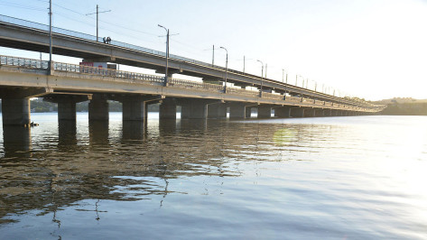 Губернатор Александр Гусев поручил усилить охрану мостов в Воронежской области