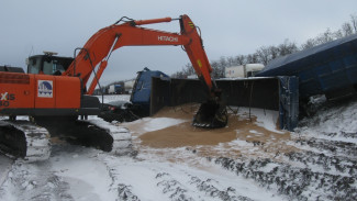 В Воронежской области водитель Volkswagen погиб при столкновении с КамАЗом