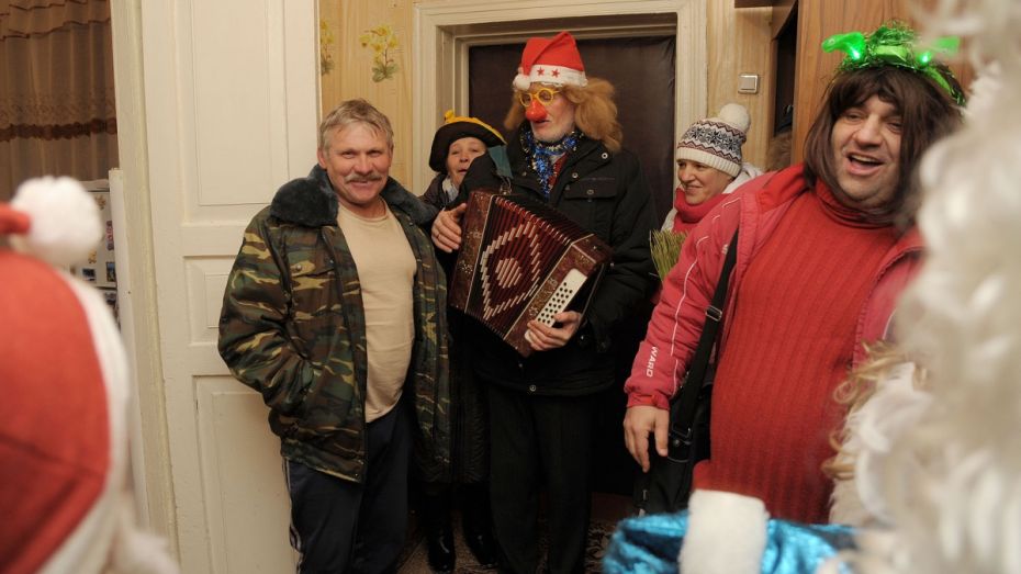 Репортаж РИА «Воронеж». Как чиновники из воронежского села колядовали на Рождество