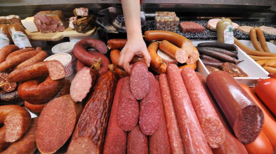 Колбасу и сыр воронежцы могут позволить себе чаще, чем водку и сигареты