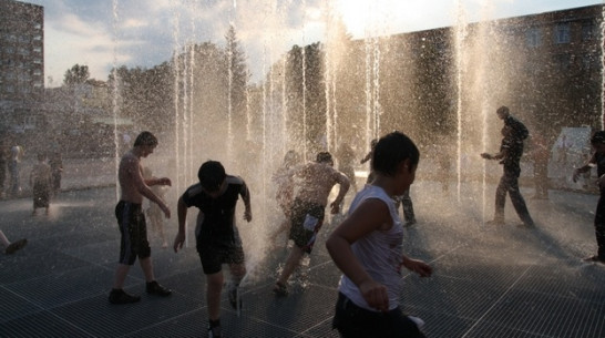 В Лискинском парке открылся светодинамический фонтан