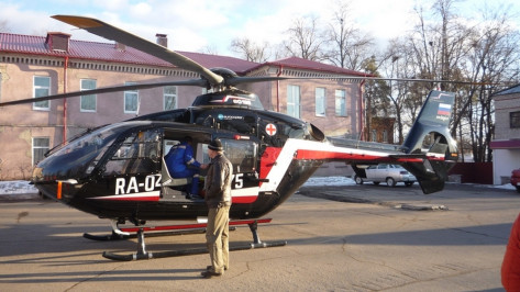 В Бутурлиновку дважды за день прилетал вертолет санитарной авиации