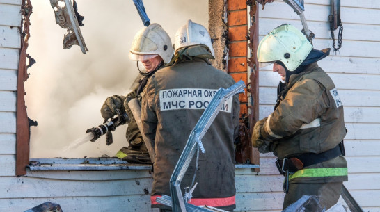 В Аннинском районе сгорел жилой дом