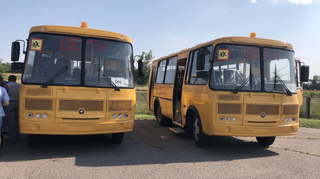 Воронежская область передала два школьных автобуса Новопсковскому району ЛНР