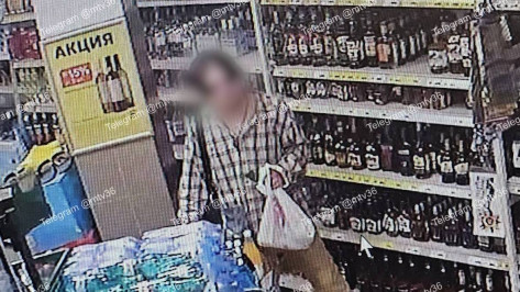 В Воронеже мужчина приставал к 10-летней девочке в супермаркете
