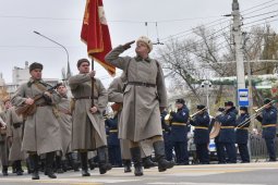 Броневик и «Захар Иванович». Как в Воронеже проходила реконструкция военного парада 1941-го