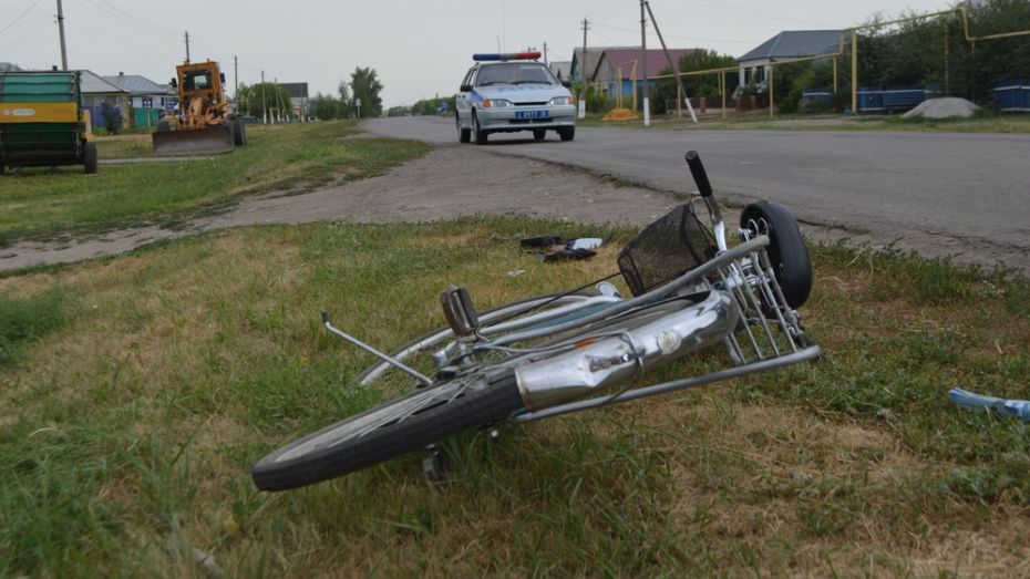 В Воробьевском районе автоледи сбила велосипедистку