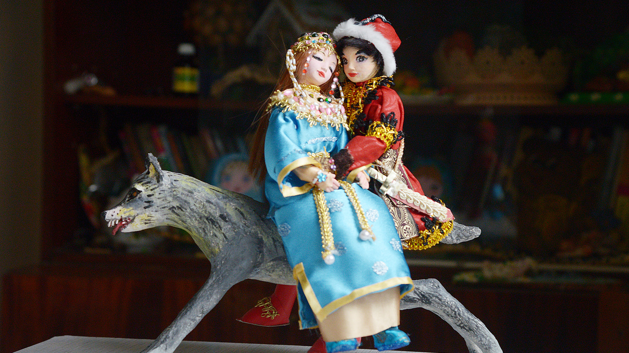 Вера в чудо. Пенсионерка из Воронежской области делает кукол – героев сказочных сюжетов