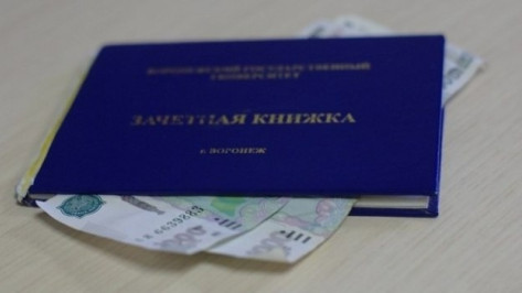 Еще одного доцента Воронежского медуниверситета осудили за взятку