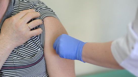 Минздрав объяснил, когда нельзя делать прививку от коронавируса