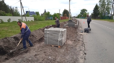 В верхнехавском селе Малая Приваловка на 2 улицах появятся тротуары