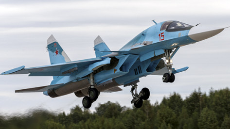Бомбардировщики Су-34 отработают полеты с дозаправкой в небе над Воронежской областью