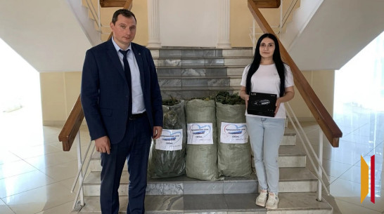 Панинцы передали бойцам СВО тепловизор и масксети