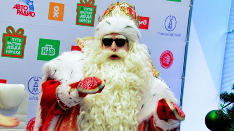 Дед Мороз из Великого Устюга прочитал рэп в Воронеже