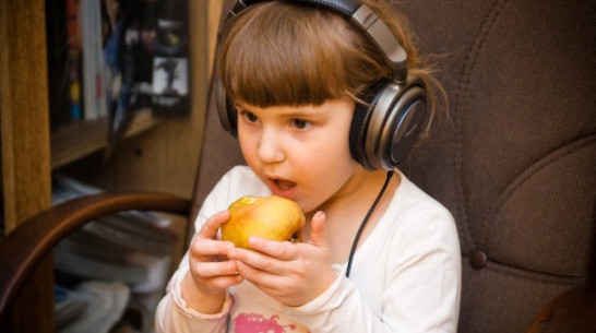 В Подгоренском районе двухлетний ребенок заговорил по-английски