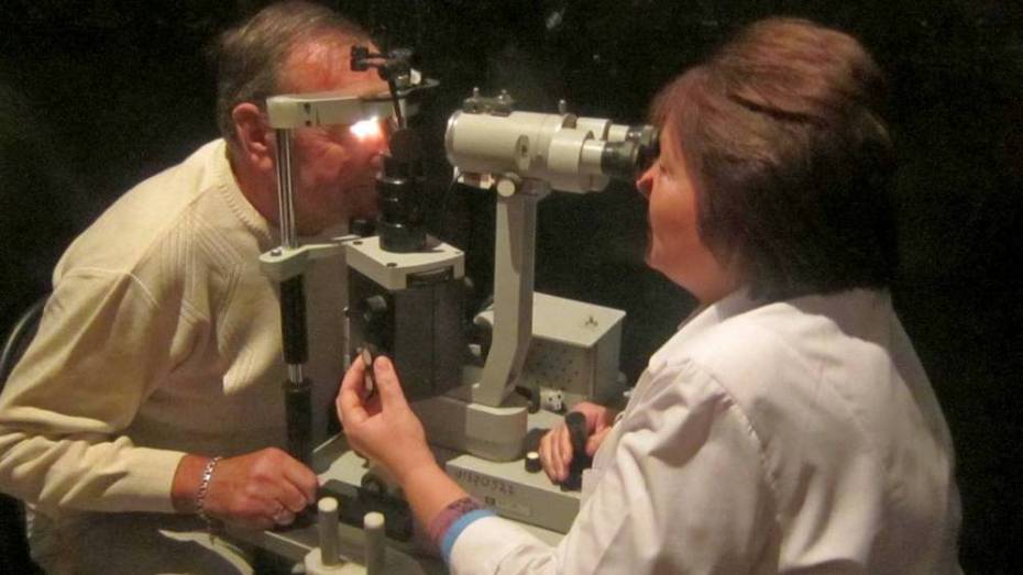 Бутурлиновские медики научили пациентов стрелять глазами