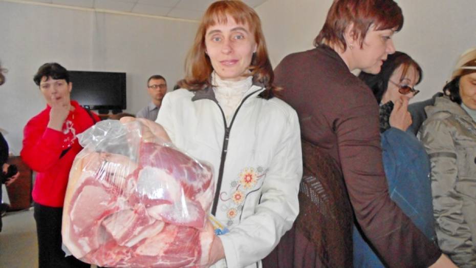 В Воронежской области начали раздавать пасхальные подарки
