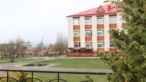 Двор Подгоренской школы №1 благоустроят к 1 сентября