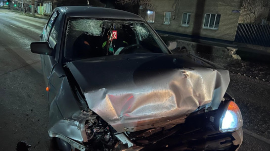 В Воронежской области в ДТП пострадали водитель и пассажирка «Лады Приоры»