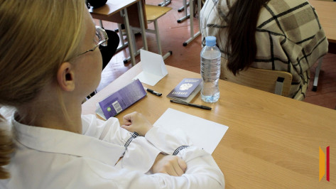 Двух воронежских школьников удалили с ЕГЭ по биологии