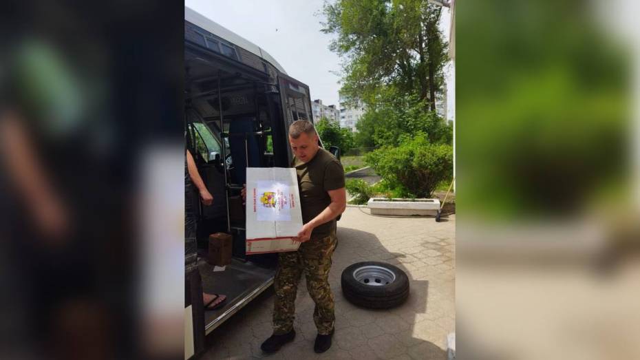 Представители Воронежской гордумы доставили в ЛНР партию гуманитарной помощи