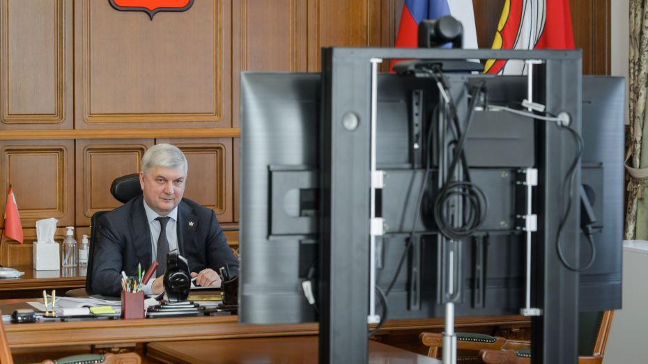 Воронежский губернатор поручил проработать методику включения предаварийных домов в программу капремонта