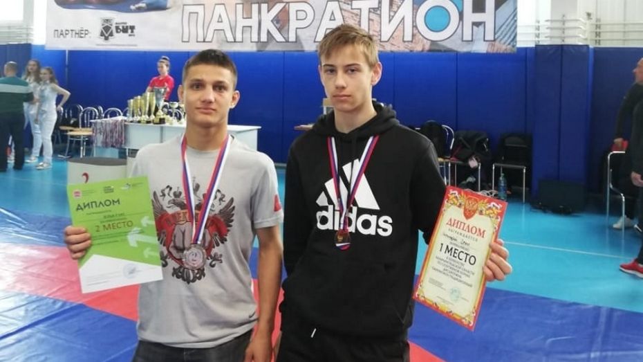 Рамонский спортсмен стал серебряным призером кубка России по панкратиону