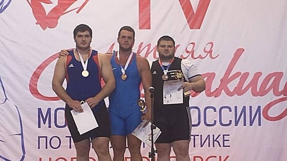 Россошанский штангист завоевал «золото» всероссийской спартакиады