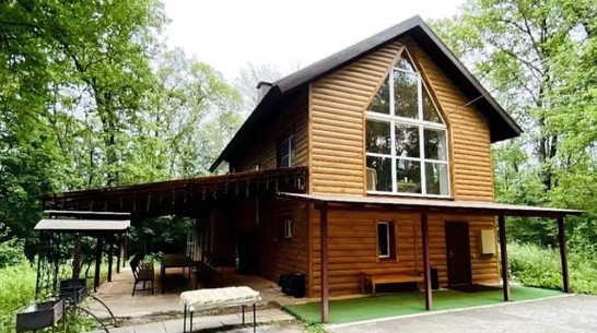 Действующую турбазу «Сказка» под Воронежем выставили на продажу за 38 млн рублей