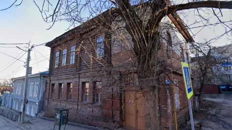 В Воронеже остановили снос расселенного дома XIX века