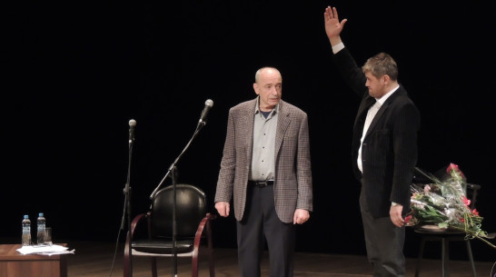 Валентин Гафт и Андрей Аверьянов позабавили воронежцев эпиграммами на звезд шоу-бизнеса