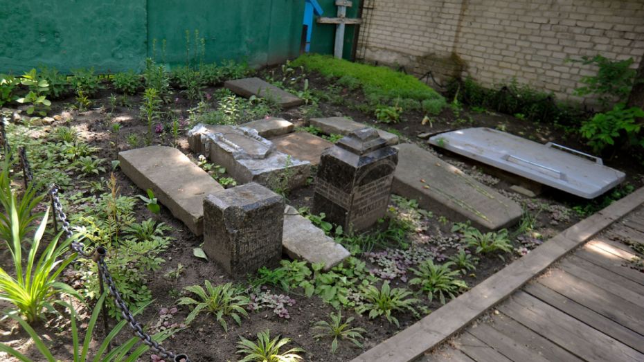 Новостроищенское кладбище в Воронеже стало памятником федерального значения