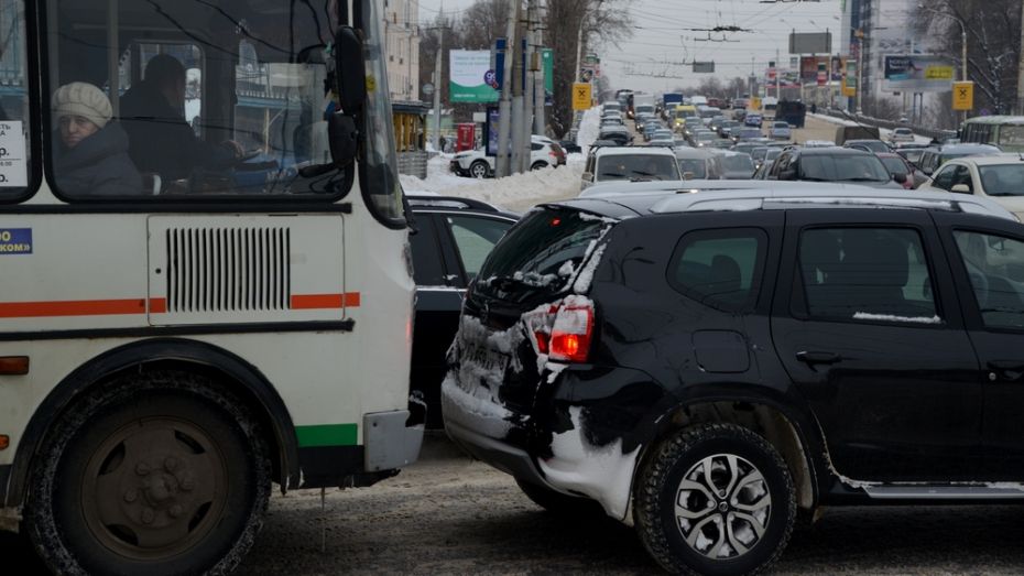Воронежские перевозчики: в снегопад транспорт вышел на маршруты в штатном режиме