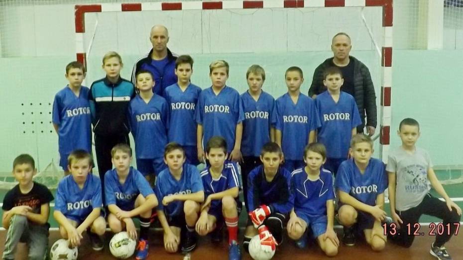 Терновские школьники стали чемпионами области по мини-футболу