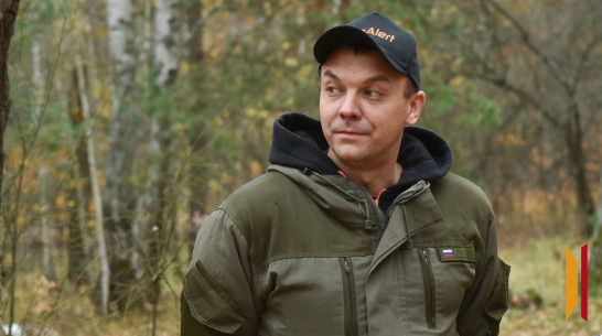 Отец, который умеет искать. Волонтер воронежского отряда «ЛизаАлерт» Евгений Бердников – о хобби, воспитании детей и семье
