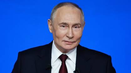 Иностранные студенты поздравили Президента Владимира Путина с днем рождения