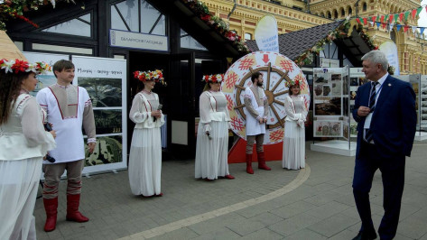 Губернатор Воронежской области Александр Гусев поздравил белорусов с Днем независимости