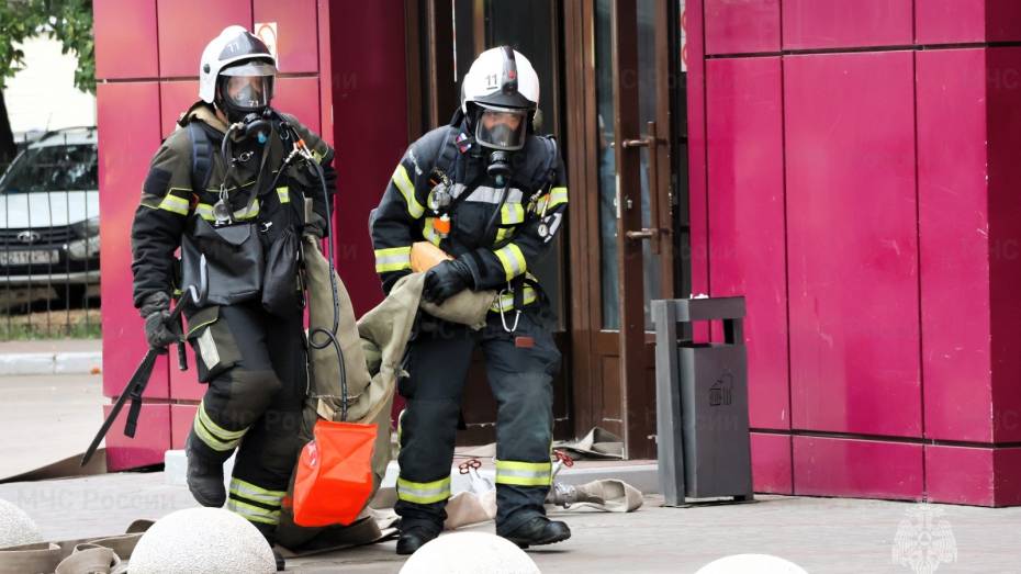 Спасатели показали, как проходили учения на рынке «Придача» в Воронеже