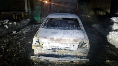 В Воронежской области нашли человеческие останки в сгоревшем BMW