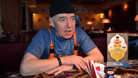 Джамшут из «Нашей Раши»: «За мою «фирменную» оранжевую спецовку бешеные деньги предлагают!»