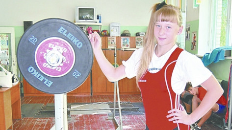  Россошанская школьница едет на первенство Европы по тяжелой атлетике