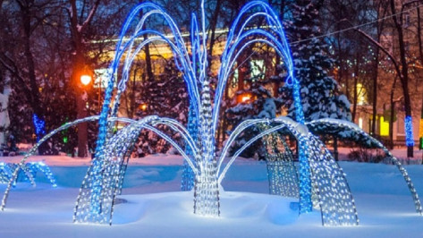 В Кольцовском сквере Воронежа в новогоднюю ночь включат подсветку фонтана