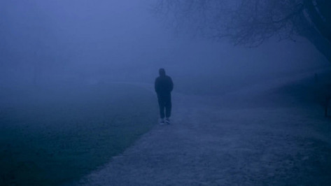 В Нововоронеже объявили поиски бородатого мужчины с татуировкой